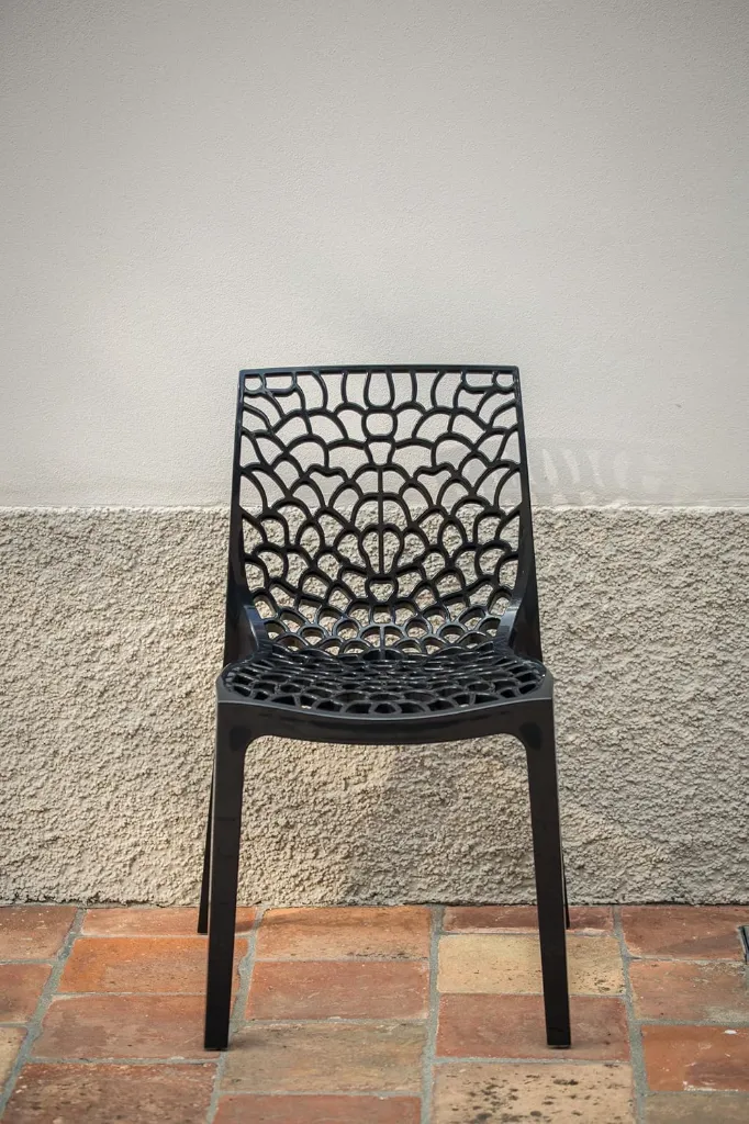 Chaise SCN06N Noir sophia mayotte 01.webp