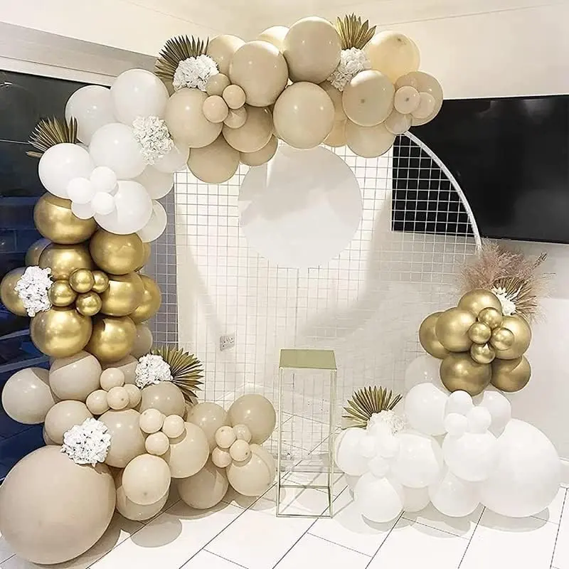 Kit Complet de Décoration Festive doree et blanc  – 128 Pièces  4.webp