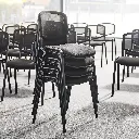 Chaise de réunion Iso Mesh empilable noir sophia mayotte 04.webp