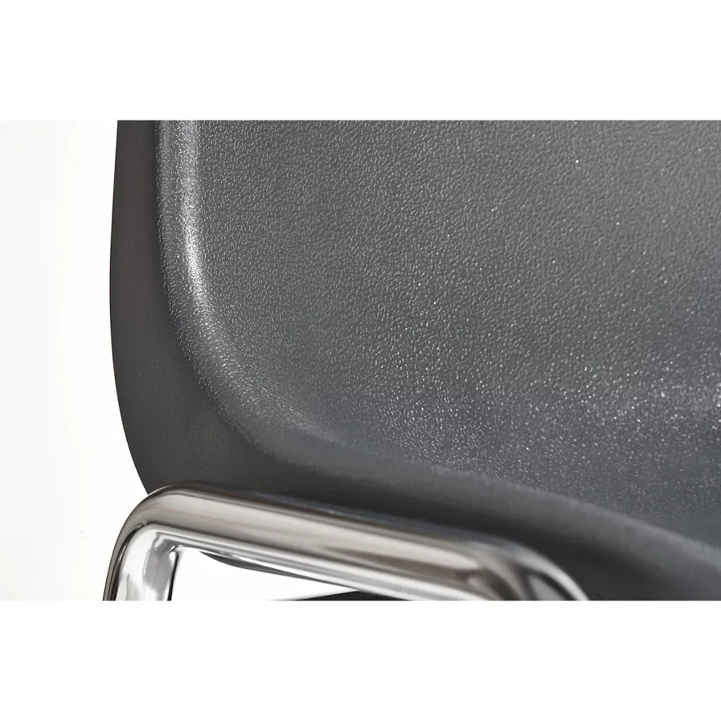 Chaise coque Beta empilable noir sophia mayotte 03.webp