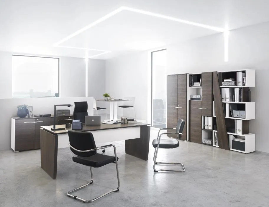 Bureau droit XENON à piètement panneaux sophia mayotte 03.webp