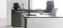 Bureau droit XENON à piètement panneaux sophia mayotte 05.webp